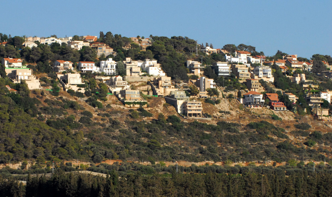 זכרון יעקב - סביבה